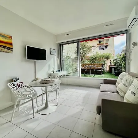 Apartment Pgh N22 - Centre-ville Et Port Avec Terrasse